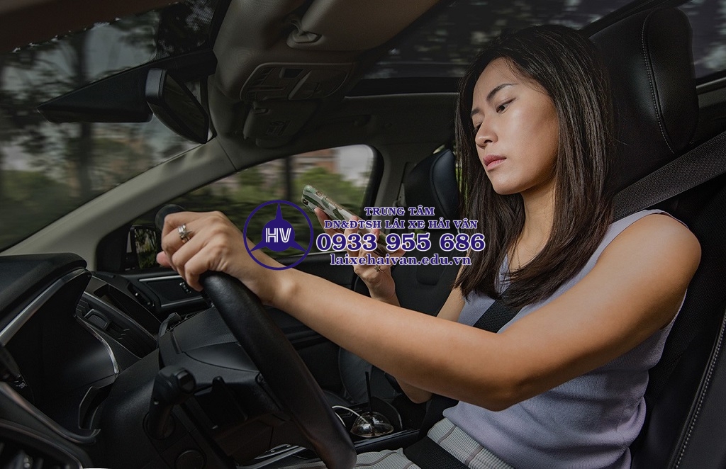 Những lợi ích khi phụ nữ lái xe ô tô và điều cần biết.